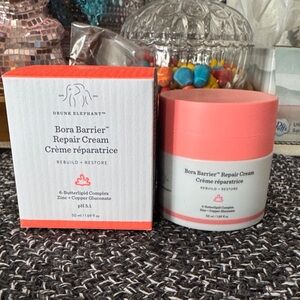 Drunk Elephant Bora Barrier Repair Cream - Coral Pink White
